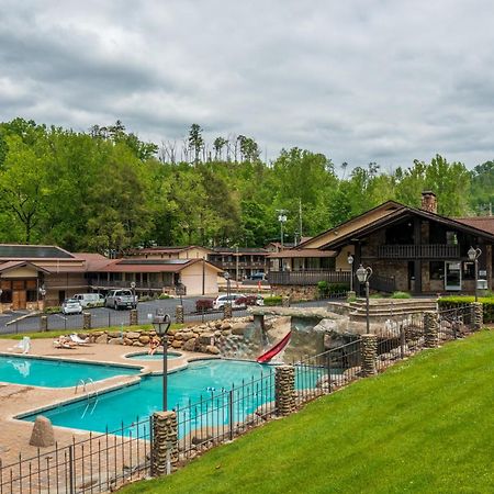 Brookside Lodge Гатлинбург Экстерьер фото