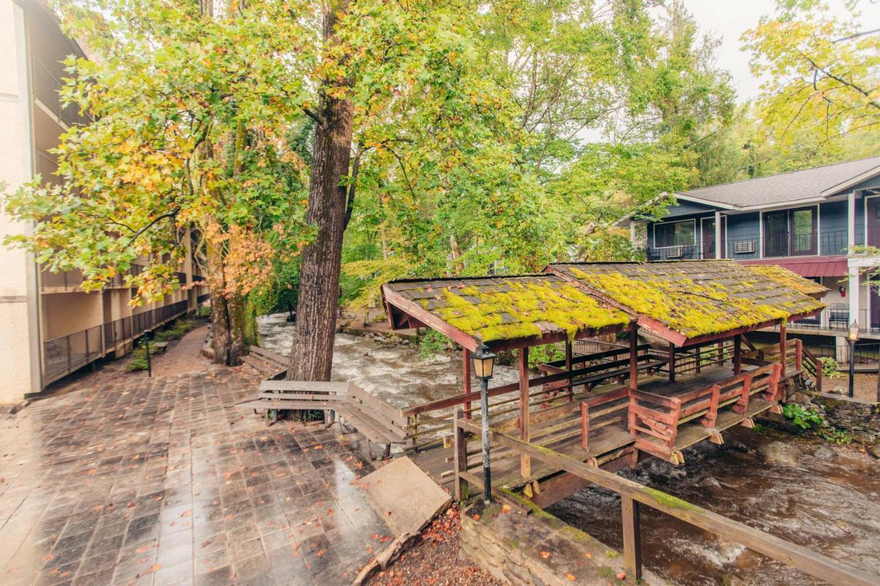Brookside Lodge Гатлинбург Экстерьер фото