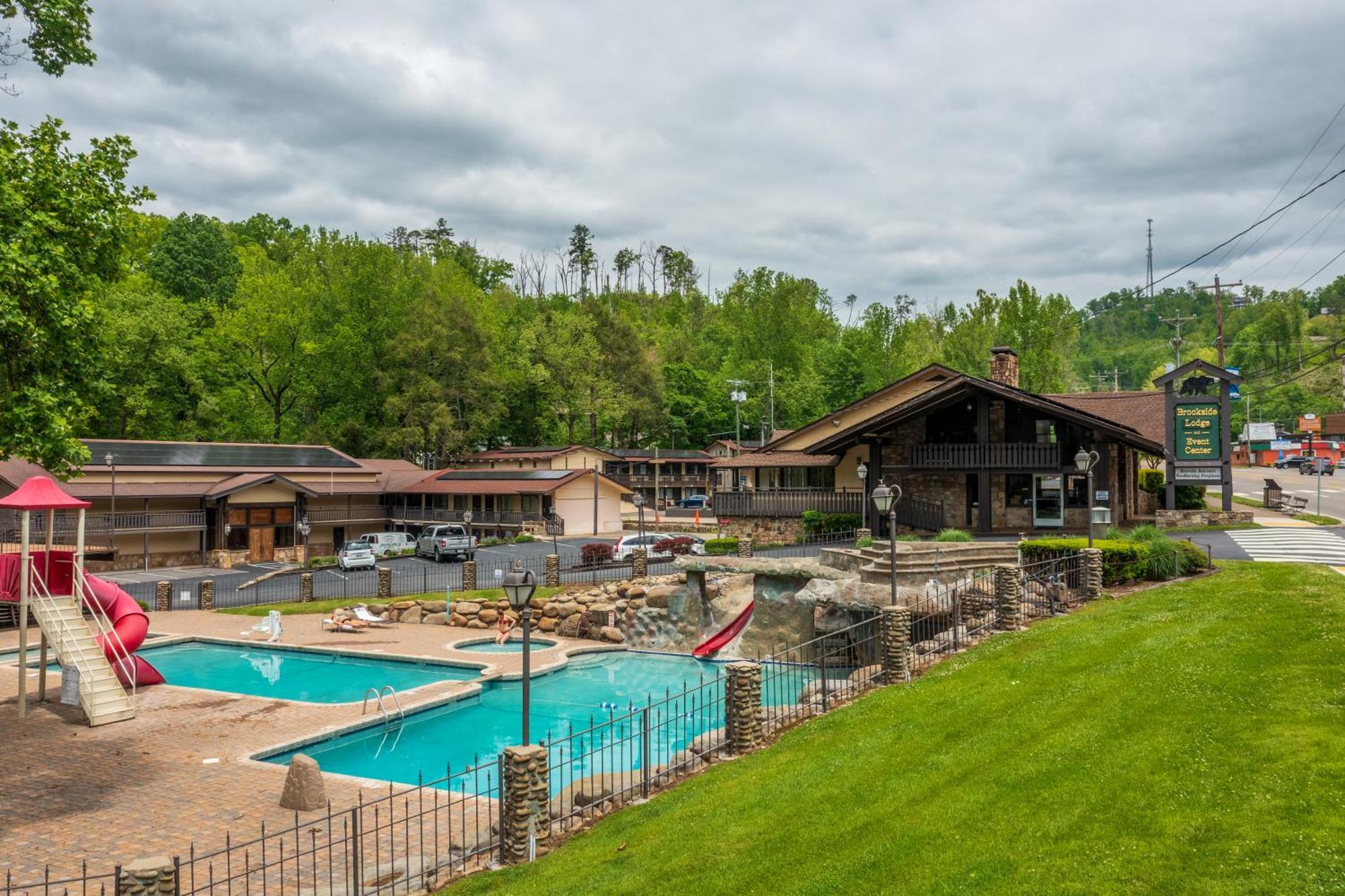 Brookside Lodge Гатлинбург Экстерьер фото